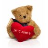 Boyds Teddy Bear „Leslie“ – Je t’aime

Ein Liebesbote zum Verschenken, Sammeln & Behalten
Manche Geschenke sagen mehr als tausend Worte.
Leslie sagt: „Je t’aime.“

Der Boyds Teddy „Leslie“ aus der beliebten Thinkin’ of Ya Kollektion ist ein romantisches Sammlerstück mit Herz – im wahrsten Sinne des Wortes. In seinen Pfoten hält er ein grosses, leuchtend rotes Plüschherz mit der liebevollen Stickerei „Je t’aime“.

Ob als Geschenk für einen besonderen Menschen oder als dekoratives Highlight – Leslie bringt Wärme, Zuneigung und Nostalgie in jedes Zuhause.

Leslie ist ca. 20 cm gross (8 inch) und begeistert mit seinem weichen, taupefarbenen Plüschfell. Seine beweglichen Arme und Beine (semi-jointed) ermöglichen verschiedene Sitz- und Dekopositionen.

Die elegante, dunkelblaue Satinschleife unterstreicht seinen klassischen Boyds-Charakter. Das hochwertige, rote Herz mit weisser Stickerei macht ihn zu einem emotionalen Geschenk mit bleibender Wirkung.

Ein Teddybär mit Sammlerqualität – liebevoll verarbeitet und voller Symbolkraft.



❓ Was ist „Leslie – Je t’aime“?
Ein ca. 20 cm grosser Boyds Teddybär aus der Thinkin’ of Ya Kollektion mit beweglichen Gelenken und einem bestickten roten Herz. Ein hochwertiges Plüschtier mit Sammlercharakter und romantischer Botschaft.