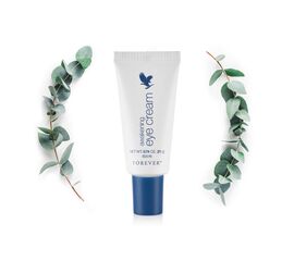 awakening eye cream
Creme zur Verringerung von Augenringen und geschwollenen Augen mit Meereskollagen, Peptiden, natürlichen Pflanzen-Extrakten und Aloe. Die awakening eye cream nutzt Inhaltsstoffe mit Peptiden um sensible Augenpartien zu verbessern und das Erscheinungsbild von Falten, feinen Linien und Augenringen sichtbar zu reduzieren. Das enthaltene Butylenglykol und Seidenbaum-Extrakt mit Darutoside glätten und regenerieren die Haut innerhalb kurzer Zeit und lassen deine Augenpartie strahlen.