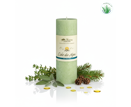 MyAloe.ch

Die Allgäuer Heilkräuterkerze "Licht der Alpen - die Frische" ist eine handgegossene, 100% pflanzliche Stearin-Kerze mit den naturreinen Essenzen von Thymian, Salbei und Fichte. Sie ist Teil einer Serie von Kerzen, die speziell auf verschiedene Lebenssituationen und Themen abgestimmt sind. Diese Kerze soll erfrischend wirken und Geborgenheit schenken, indem sie die Informationen und Schwingungen der Kräuteressenzen durch das Feuer freisetzt und so zur inneren Reinigung und Stärkung beitragen kann. 

✨ Heilkräuteressenzen und ätherische Öle: 
Die Kerze enthält Auszüge, ätherische Öle, Essenzen und Tinkturen Duftkomponenten  aus Thymian, Salbei und Fichte - sie sind auf das Lebensthema "Frische" abgestimmt und soll erfrischend und belebend wirken. . 


✔️ Symbol der Frische:
Die Kerze soll uns helfen, uns für das innere Licht zu öffnen, und kann in Zeiten, in denen frische Energie gebraucht wird, unterstützend wirken.