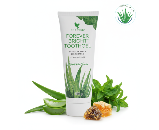 MyAloe.ch

Forever Bright - Zahngel

Die reinigende und pflegende Wirkung der Aloe Vera kommt auch bei der Zahnpflege zum Tragen. Mit den besten Ergebnissen: Der Zusatz von Bienenpropolis macht Forever Bright zu einem Zahnpflegemittel von höchster Güte. Es wirkt schonend bei empfindlichem Zahnfleisch. Das alles und nicht zuletzt sein erfrischender Geschmack werden auch Dich beim ersten Versuch überzeugen. Für ein strahlendes Lächeln und frischen Atem.


✔️ Forever Bright
Bei der Zahnpasta kommt es auf die richtige Pflege an: Forever Bright reinigt extrem schonend mit Aloe Vera, die Zahnpasta ist frei von Bleich- sowie Schleifmitteln und stärkt Dein Zahnfleisch. Die perfekte milde Zahnpasta mit Aloe Vera für Dich!


✨ 36% reines Aloe-Vera-Gel
✨ Mit Bienenpropolis
✨ Stärkt das Zahnfleisch
✨ Erfrischender Minz-Geschmack