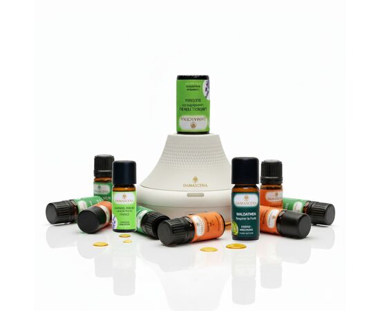 VOLCAN Aroma Diffuser - Natürliche Düfte, modernes Design & pure Entspannung


Vielseitig einsetzbar und unkompliziert:
Der VOLCAN Aroma Diffuser bringt die Kraft der Natur direkt in Dein Zuhause – stilvoll, leise und effektiv. Mit seiner innovativen Ultraschall-Technologie vernebelt er 100 % naturreine ätherische Öle unverdünnt und direkt aus dem Fläschchen. Ganz ohne Wasser, ganz ohne Aufwand. So entfalten sich die feinen Duftmoleküle in ihrer reinsten Form und verwandeln Deinen Raum für Stunden in eine Oase des Wohlbefindens.

Ob beim Arbeiten, Relaxen oder Meditieren – der VOLCAN Diffuser sorgt für ein harmonisches Raumklima, unterstützt die Gesundheit und schenkt Dir echte Momente der Balance.

Für natürliche Wohlfühlmomente
Zusammen mit einem ätherischen Öl( 5ml oder 10ml Fläschchen) nach Wahl garantiert der VOLCAN Aroma Diffuser echte Wohlfühlmomente und das sanft und leise.



✅ Vorteile auf einen Blick
✔️ Leise Duftverbreitung für ein angenehmes Raumklima
✔️ Geeignet für 5ml und 10ml Flaschengrössen - Unverdünnt und direkt aus dem Fläschchen
✔️ Achtung: nur 100% naturreine ätherische Öle verwenden
✔️ Innovative Ultraschall-Technologie – vernebelt reine ätherische Öle direkt aus dem Fläschchen, ohne Wasser
✔️ Betriebsstunden mit Beleuchtung: 5 - 6 Stunden, Betriebsstunden ohne Beleuchtung: 13 - 30 Stunden
✔️ 3 verschiedene Intervallmodus und diffusiert 3 Stunden lang und schaltet danach automatisch ab
✔️ Elegantes Design, minimalistisch, modern und passend für jede Wohnumgebung.
✔️ Vielseitig einsetzbar – zur Entspannung, Raumhygiene, Stimmungsaufhellung oder Konzentrationssteigerung.