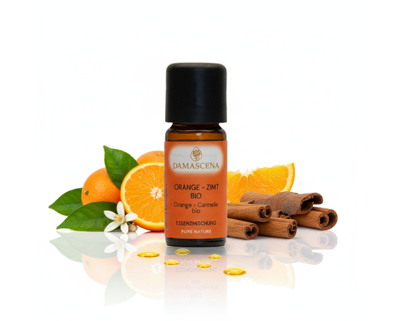 Orange-Zimt Essenzmischung BIO – Wärme, Freude & Geborgenheit
Myaloe.ch

Tauche ein in die wohltuende Verbindung von sonnengereiften Orangen und der würzig-warmen Note des Zimts. Die Orange-Zimt Essenzmischung BIO vereint zwei kraftvolle ätherische Öle, die sich perfekt ergänzen: Während Orange Leichtigkeit, Freude und Geborgenheit schenkt, wirkt Zimt wärmend, beruhigend und klärend.

Dieser Duft erinnert an einen gemütlichen Winterabend am Kamin, an das Backen von Weihnachtsplätzchen oder an das Gefühl von Geborgenheit in vertrauter Umgebung. Ein Aroma, das Herzen öffnet und Wohlbefinden schenkt – für die ganze Familie.



✨ Schlüsselvorteile
✔️ 100 % naturrein & BIO-zertifiziert – ohne synthetische Zusätze

✔️ Wärmend & ausgleichend – ideal in der kalten Jahreszeit

✔️ Fördert innere Ruhe & Lebensfreude – für seelische Balance

✔️ Vielseitig anwendbar – in Duftlampe, Diffuser, Duftstein oder als Raumspray



Stell Dir vor, Du kommst an einem kalten Winterabend nach Hause. Du zündest eine Kerze an, gibst ein paar Tropfen der Orange-Zimt Essenzmischung in Deinen Diffuser – und sofort erfüllt sich der Raum mit Wärme, Geborgenheit und Freude. Stress fällt von Dir ab, Dein Herz wird weit, und Du spürst: Hier bin ich zu Hause. Hier darf ich zur Ruhe kommen.