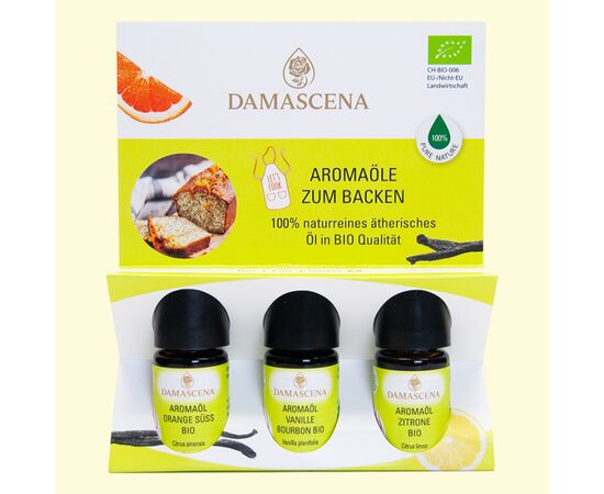 Orange süss Bio
Der Duft von Orange – beliebt bei Gross und Klein. Mit unserem 100% naturreinen Aromaöl holst du dir diesen süss-saftigen Duft in deine Küche. Geniesse das lieblich-süsse Aroma ganz ohne Aufwand. Egal ob beim Aufpeppen von Cocktails, Gerichten oder Gebäck. Unser Aromaöl verleiht deinen Speisen und Getränken die beliebte fruchtige, frische Note und schickt deine Sinne direkt nach Bella Italia.

Vanille Bourbon Bio
Wer liebt ihn nicht – den Duft von Vanille. Unser 100% naturreines Aromaöl eignet sich hervorragend zum Backen und das Verfeinern von Süssspeisen. Egal ob Eis, Obstsalat, Müsli oder in deinem Smoothie – der Geschmack von Vanille darf nicht fehlen. Da darf es auch mal ein Tröpfchen mehr sein. Auf Wiedersehen Vanillezucker – hallo Highlight für alle Vanille Liebhaber.

Zitrone Bio
Adieu frische Zitrone – hallo spritziges Aromaöl. Als Alternative zu frischen Zitronen bringt unser 100% naturreine Aromaöl neuen Schwung in deine Küche und das volle Aroma in alle deine Gerichte – ob in Getränke, deine Salate oder in deinen Zitronencake. Die Anwendungsmöglichkeiten dieses Öls sind fast grenzenlos und bringt einen Extrakick Frische in deine Kreationen.
